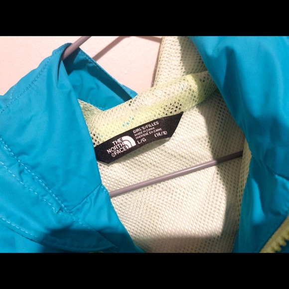 The North Face TWO waterproof jackets! Free shipping! - Picture 6 of 12